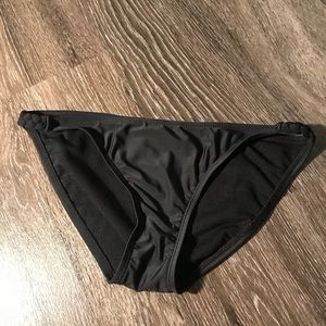 Black bikini bottom 👙